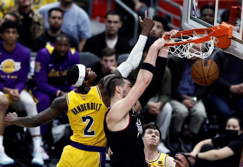 NBA: Clippersi "pomeli" Lakerse i idu prema doigravanju